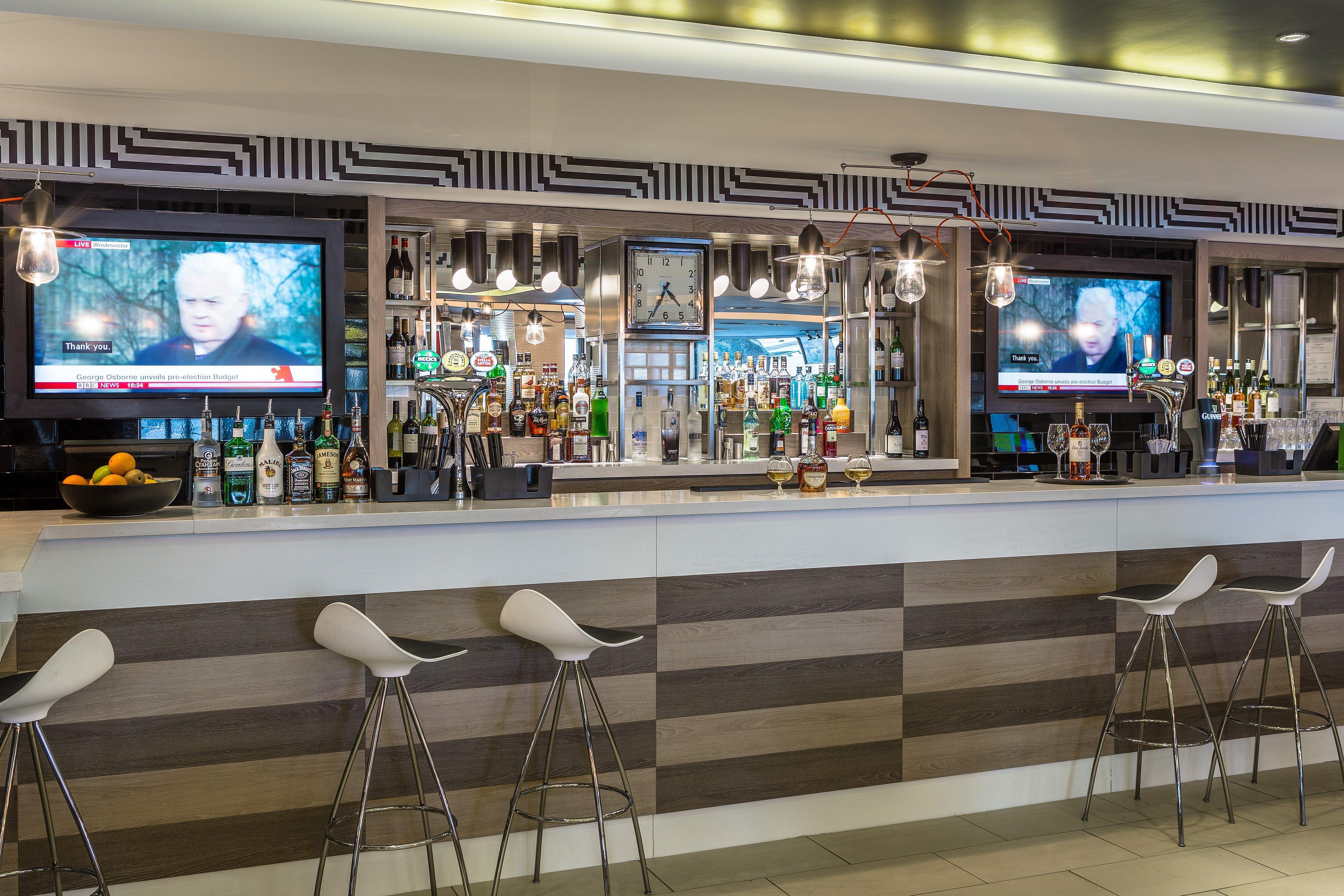 Holiday Inn London Watford Junction By Ihg Bagian luar foto