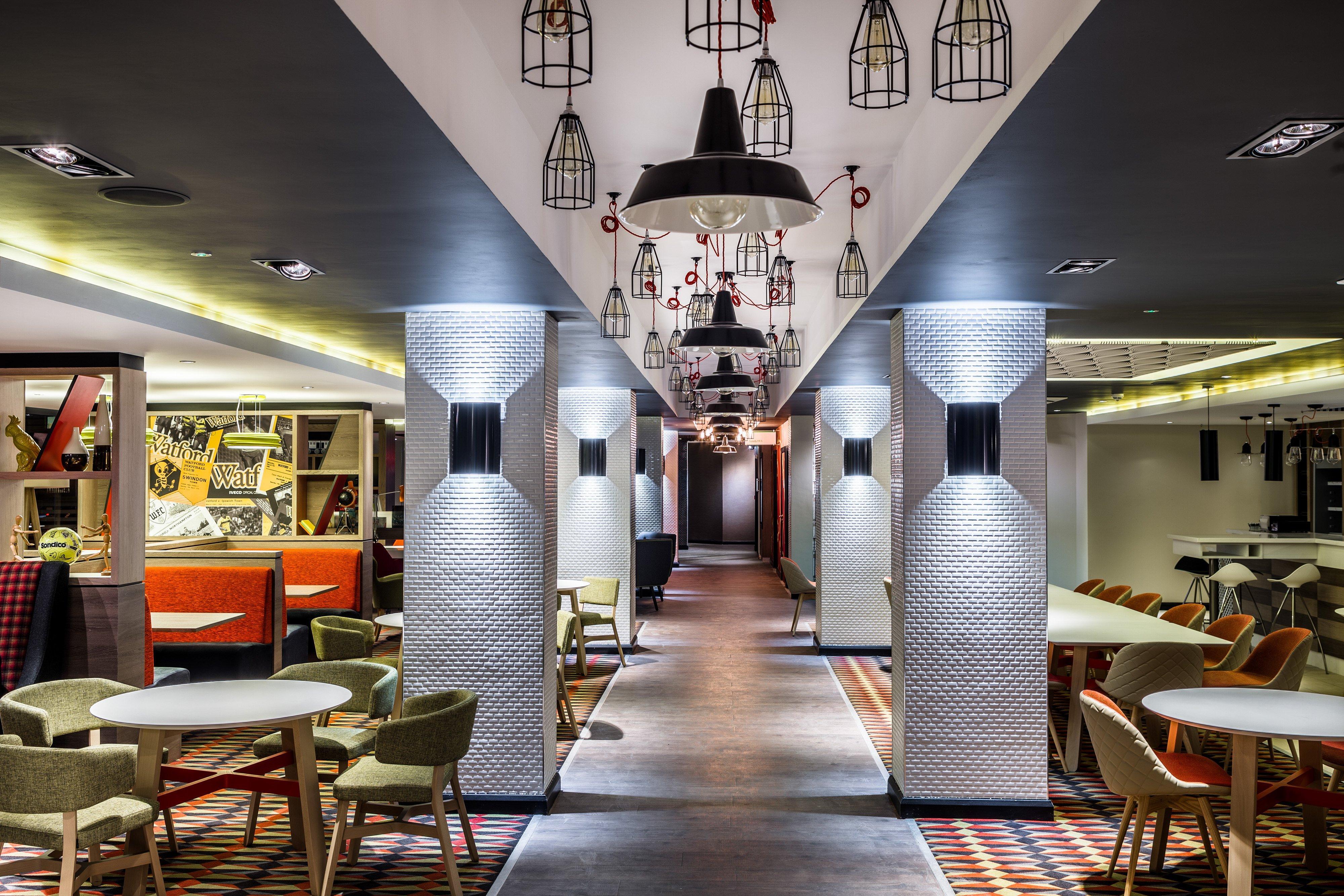 Holiday Inn London Watford Junction By Ihg Bagian luar foto