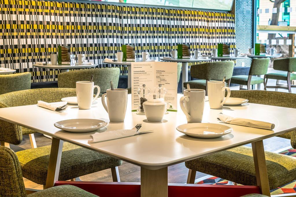 Holiday Inn London Watford Junction By Ihg Bagian luar foto