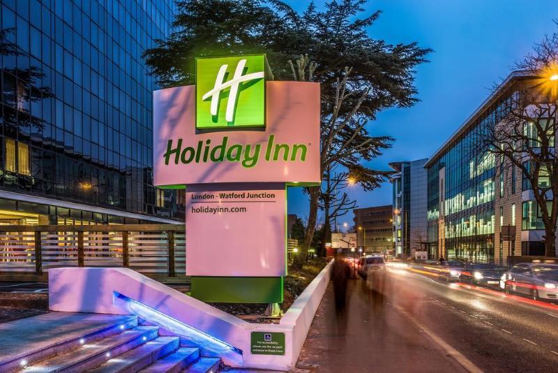 Holiday Inn London Watford Junction By Ihg Bagian luar foto